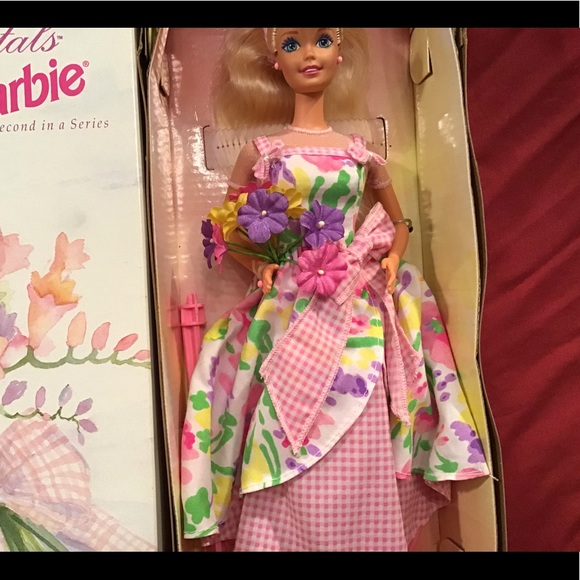 Spring Petals Barbie, Avon Exclusive special ed. - Picture 6 of 8